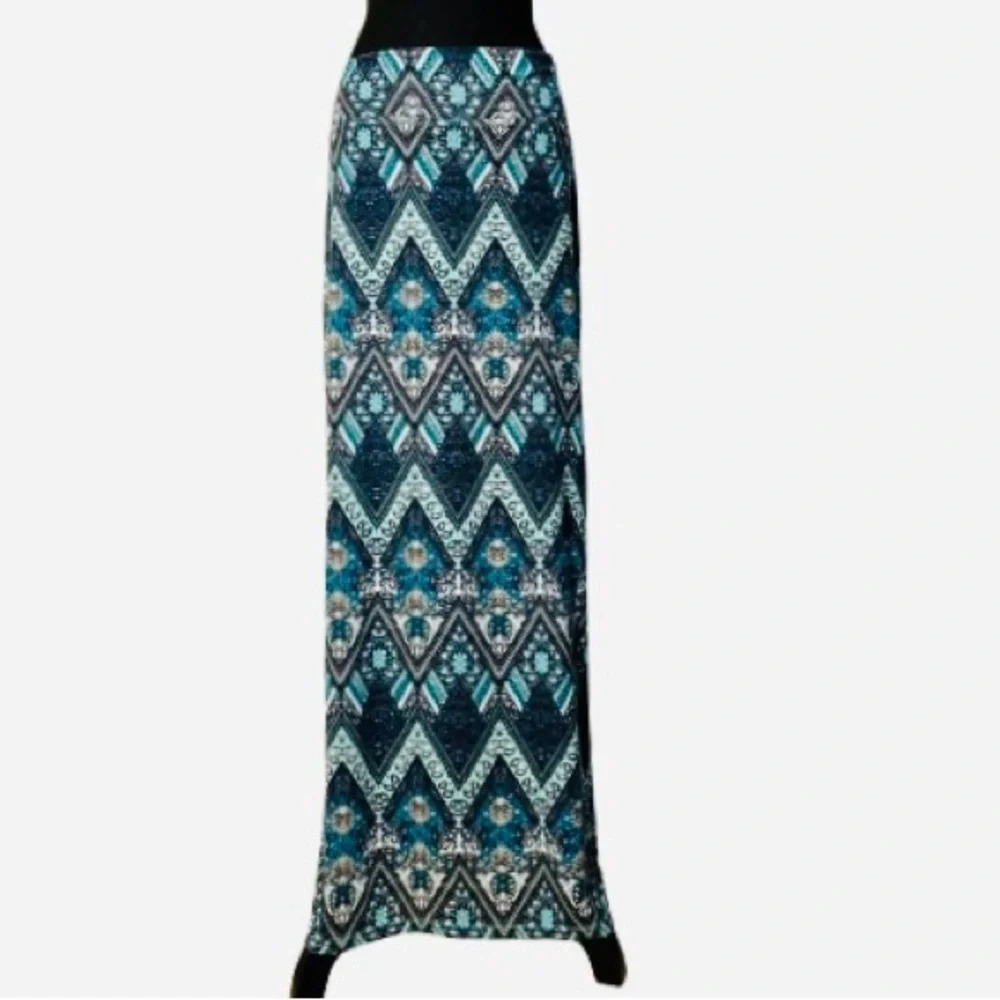 Beautiful Blue Boho Print Maxi Skirt EUC Size Large No Comment Stretchy